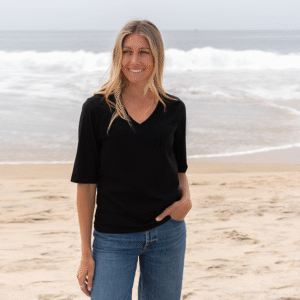 Womens Elbow Sleeve V-Neck - Black